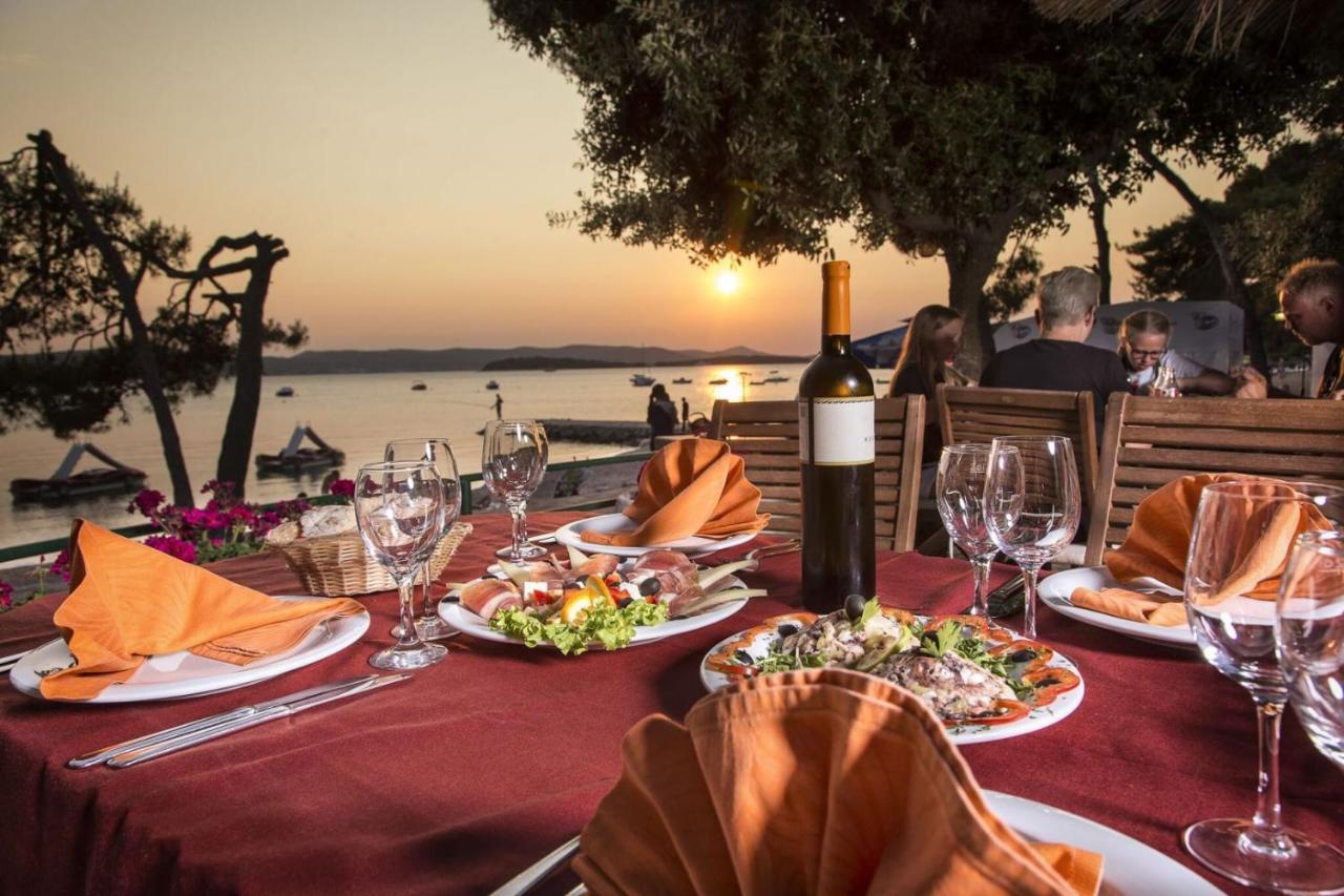 Pearl Of The Biograd Hotel Biograd Na Moru Bagian luar foto